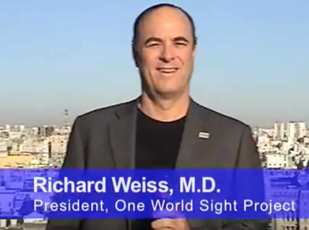 Dr. Weiss speaking in Buenos Aires, over the largest avenue in the world